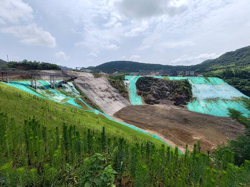 铜山、前山露天采坑复垦项目完成 铜山、前山露天采坑复垦项目完成